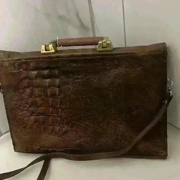 Vintage  Vineto Reptile skin leather bag. Briefcase style purse with long strap. - Picture 2 of 3